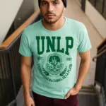 Remera Verde Universitaria